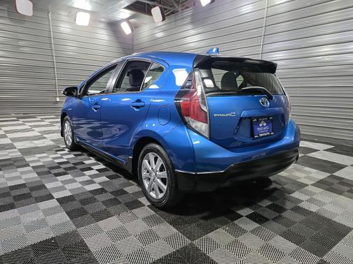 2017 Toyota Prius c Two