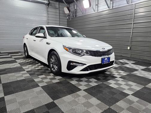 2020 Kia Optima LX