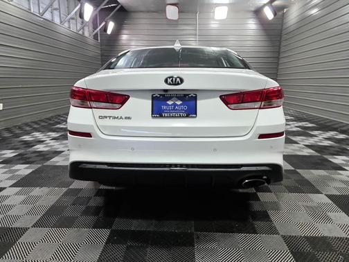 2020 Kia Optima LX