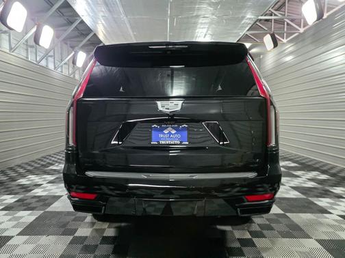 2023 Cadillac Escalade Sport Platinum