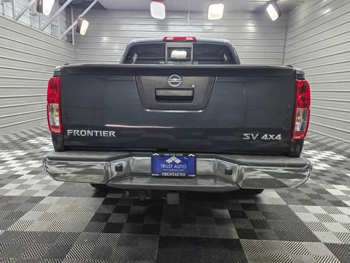 Night Armor 2015 Nissan Frontier SV