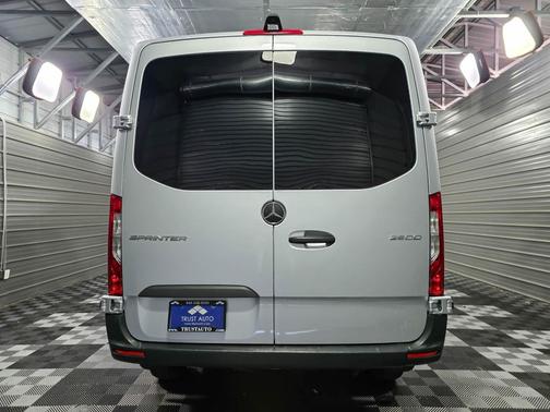 2022 Mercedes-Benz Sprinter 2500 Standard Roof