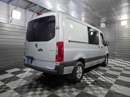 2022 Mercedes-Benz Sprinter 2500 Standard Roof