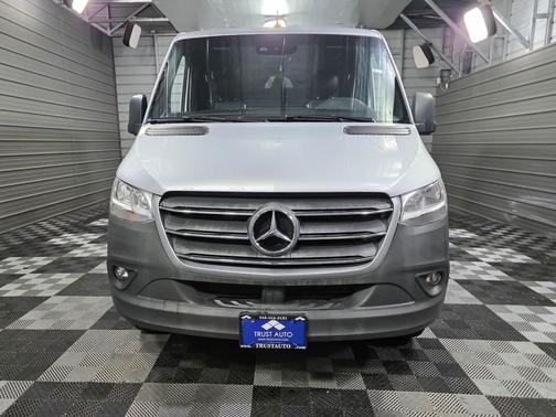 2022 Mercedes-Benz Sprinter 2500 Standard Roof