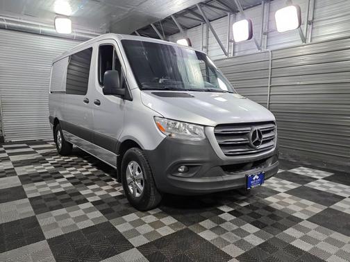 2022 Mercedes-Benz Sprinter 2500 Standard Roof