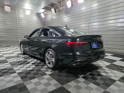 2023 Audi A4 45 S line Premium Plus