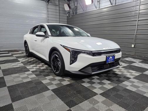 2025 Kia K4 EX 4-Door Sedan