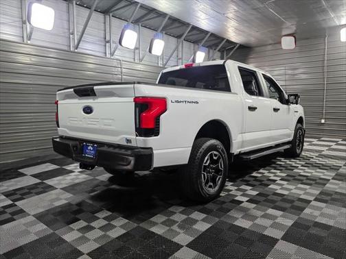 2022 Ford F-150 Lightning Pro