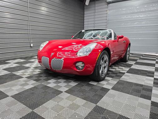 Aggressive (Victory Red) 2007 Pontiac Solstice Soft-Top Convertible