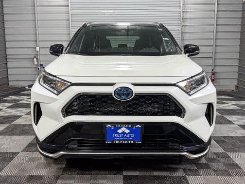 2021 Toyota RAV4 Hybrid SE
