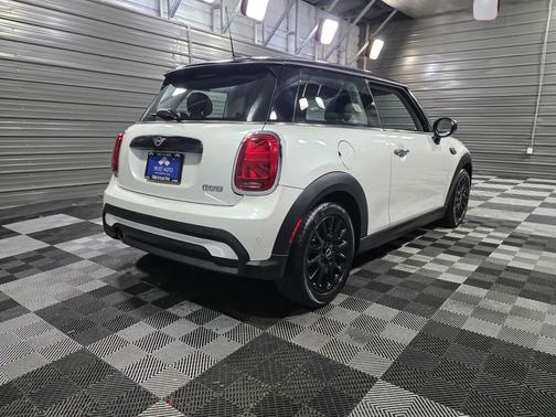 Nanuq White Metallic 2023 MINI Hardtop Cooper