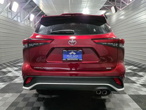 2022 Toyota Highlander XSE