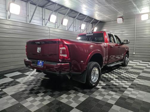 2020 RAM 3500 Laramie DRW 4WD Crew Cab Dually Long Bed HO 6.7L Cummins Diesel Pickup Truck