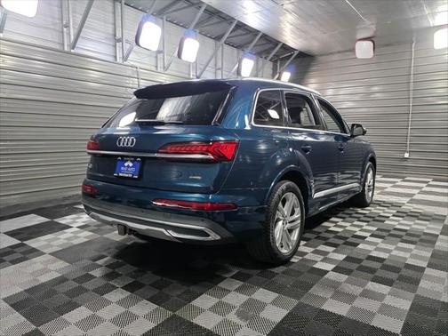 2020 Audi Q7 45 Premium Plus