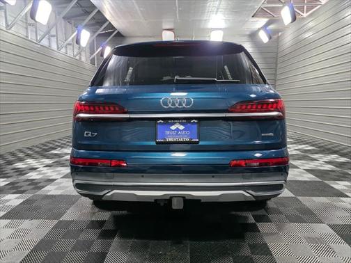 2020 Audi Q7 45 Premium Plus