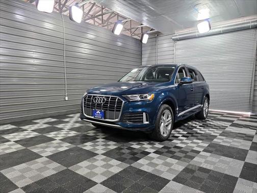 2020 Audi Q7 45 Premium Plus