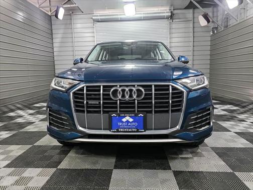 2020 Audi Q7 45 Premium Plus