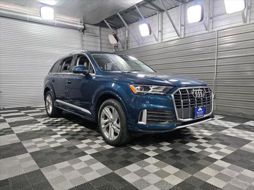 2020 Audi Q7 45 Premium Plus