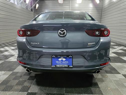 Polymetal Gray Metallic 2022 Mazda Mazda3 FWD