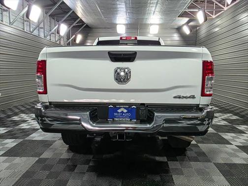 2020 RAM 3500 Tradesman 4WD Crew Cab Cummins HO Diesel Pickup Truck