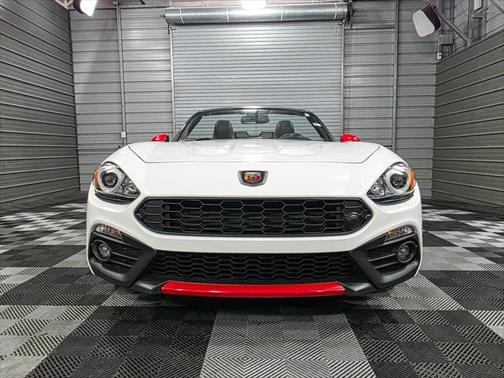 2020 FIAT 124 Spider Base