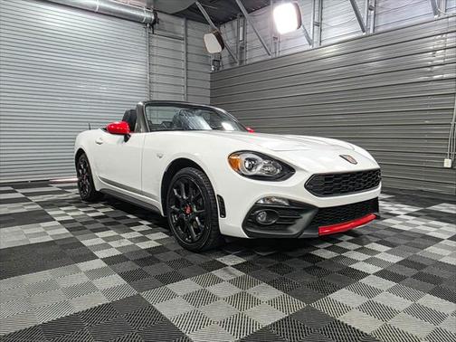 2020 FIAT 124 Spider Base