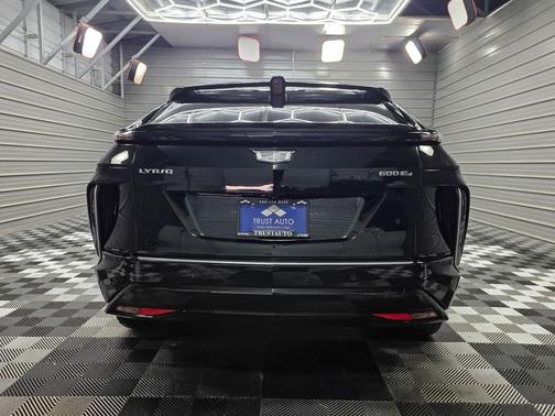 Stellar Black Metallic 2024 Cadillac LYRIQ Tech