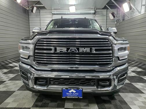 2022 RAM 2500 Laramie 4WD Crew Cab 6.7L Cummins Turbo Diesel Pickup Truck