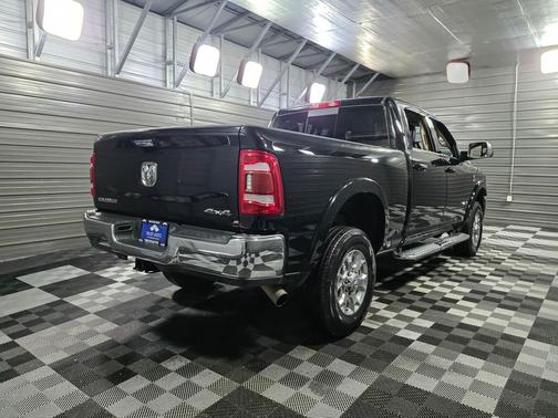2022 RAM 2500 Laramie 4WD Crew Cab 6.7L Cummins Turbo Diesel Pickup Truck