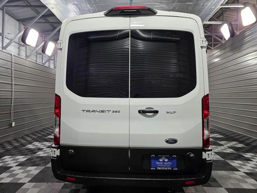 2024 Ford Transit-350 XLT