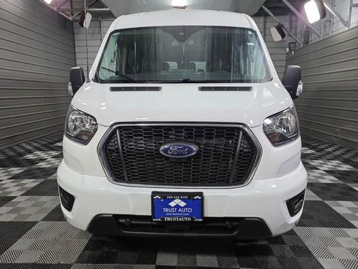2024 Ford Transit-350 XLT