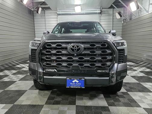 2022 Toyota Tundra Platinum