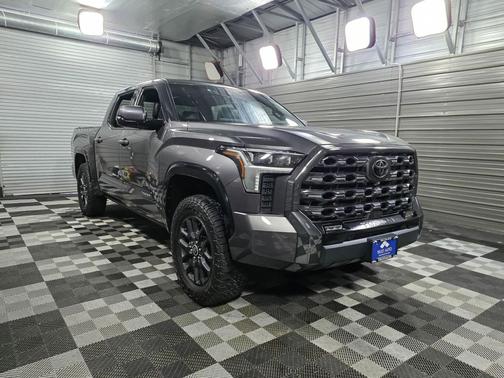 2022 Toyota Tundra Platinum