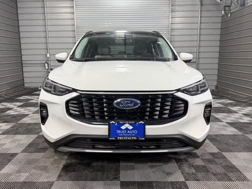 2023 Ford Escape PHEV Base