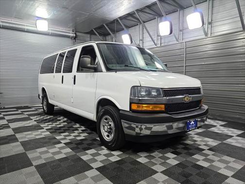 2018 Chevrolet Express 3500 LT
