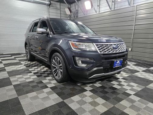 2017 Ford Explorer Platinum