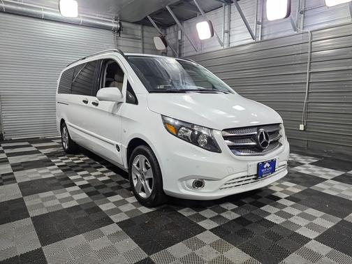 2020 Mercedes-Benz Metris Base