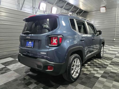 Slate Blue Pearlcoat 2021 Jeep Renegade Latitude