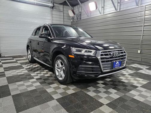 2018 Audi Q5 2.0T Premium Plus