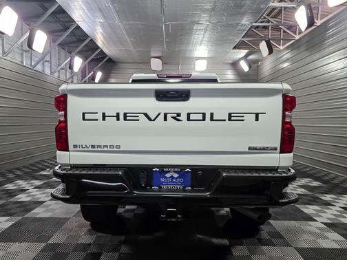 2024 Chevrolet Silverado 2500 Custom