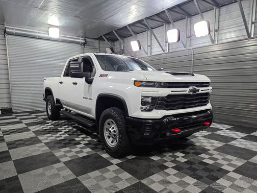 2024 Chevrolet Silverado 2500 Custom