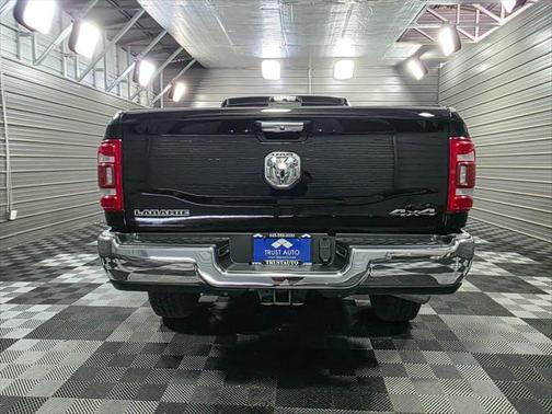 2020 RAM 2500 Laramie 4WD Crew Cab 8FT Long Bed Cummins Diesel Pickup Truck w/5th Wheel