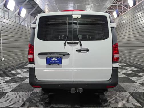 2020 Mercedes-Benz Metris Base