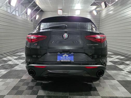 2019 Alfa Romeo Stelvio Ti Sport