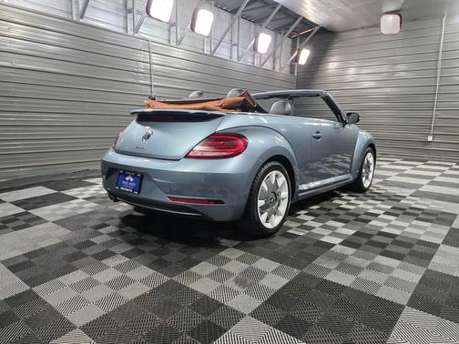 2019 Volkswagen Beetle 2.0T SE