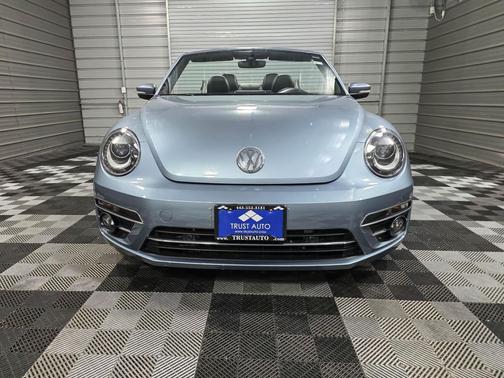 2019 Volkswagen Beetle 2.0T SE