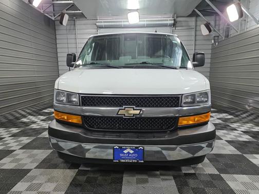 2019 Chevrolet Express 2500 LT