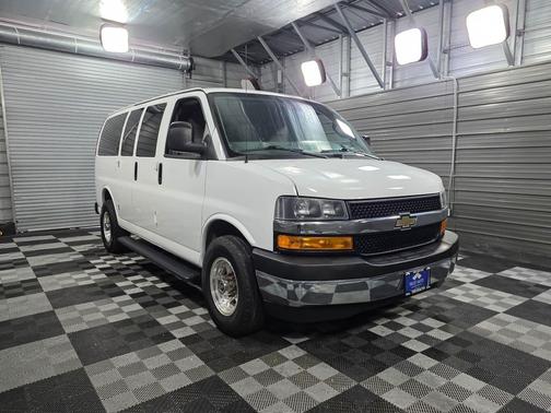 2019 Chevrolet Express 2500 LT