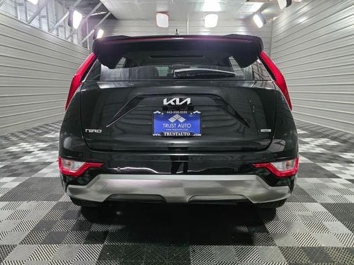 2024 Kia Niro Touring