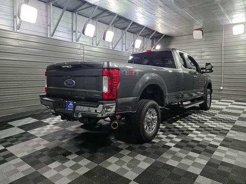 2017 Ford F-250 Lariat 4WD SuperCab 8FT Bed Pickup Truck